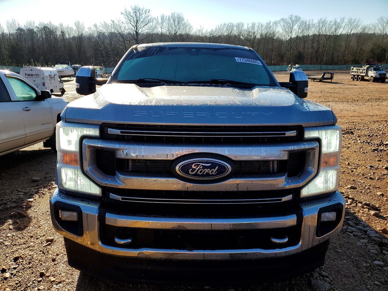 2022 Ford F250 Super Duty - Фото 5