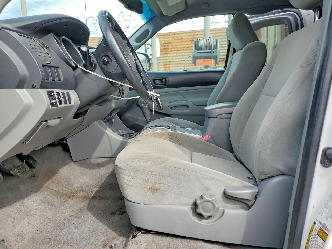 2011 Toyota Tacoma Utility / Service Truck - Фото 7