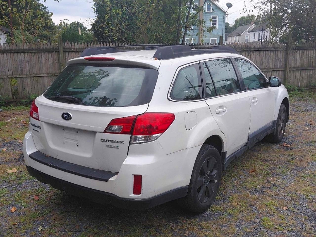 2012 Subaru Outback 2.5I - Фото 4