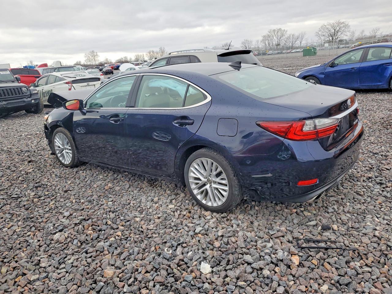 2018 Lexus Es 350 - Фото 2