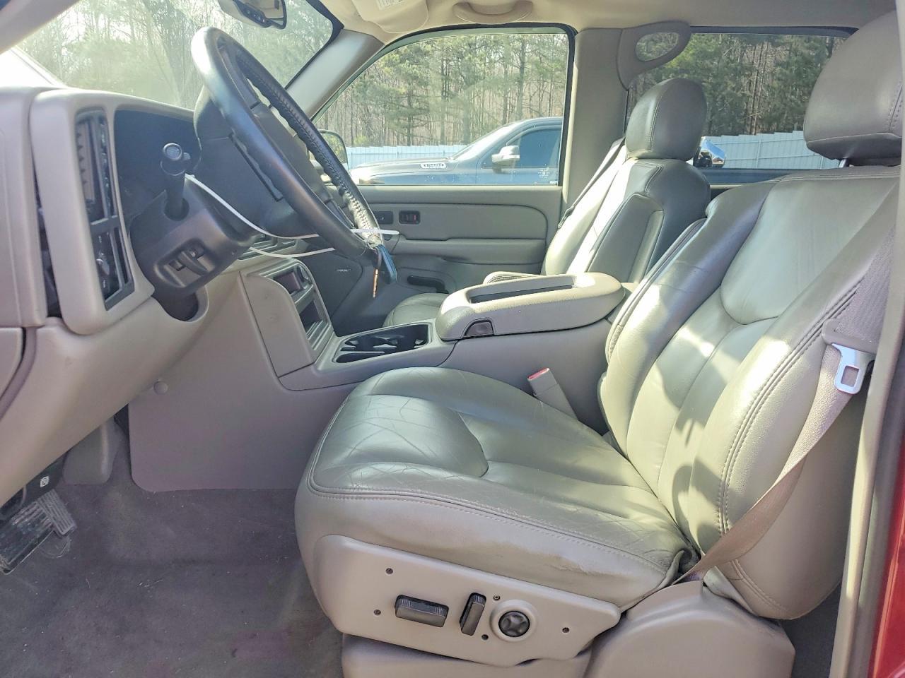 2005 GMC New Sierra K1500 - Фото 7
