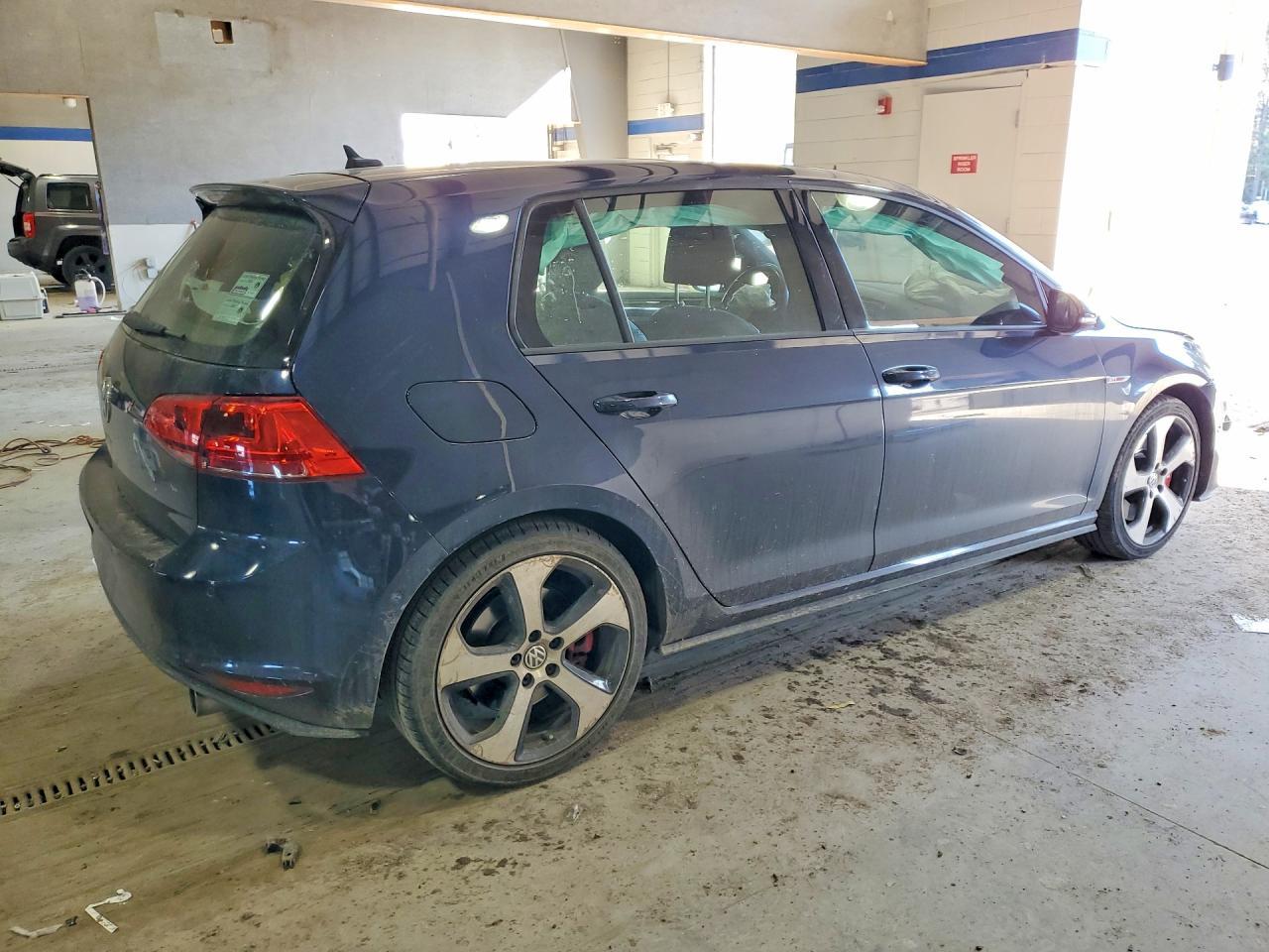 2016 Volkswagen Gti S/Se - Фото 3