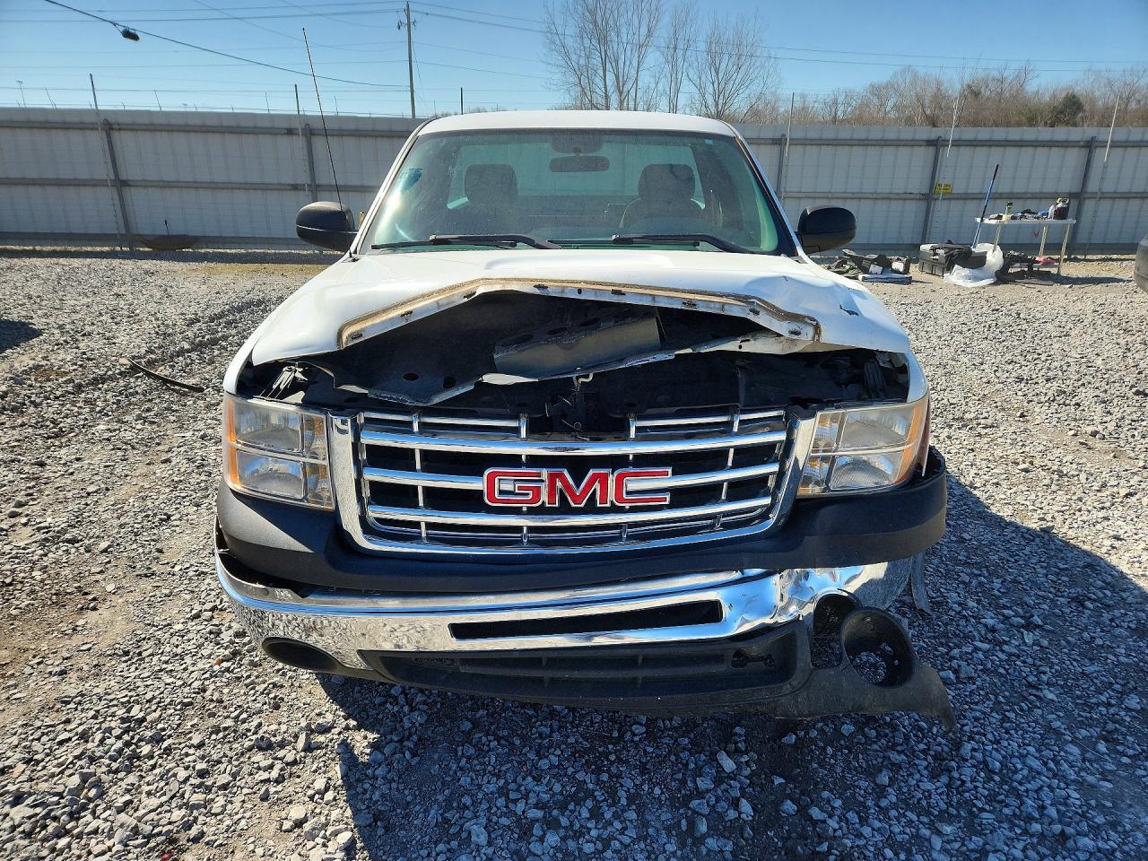 2010 GMC Sierra C1500 - Image 5