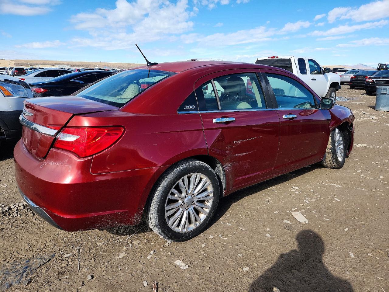 2013 Chrysler 200 Limited - Image 3