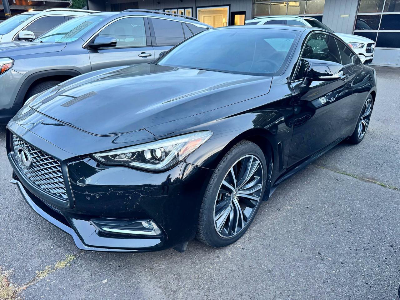 2018 Infiniti Q60 3.0T Luxe - Image 2