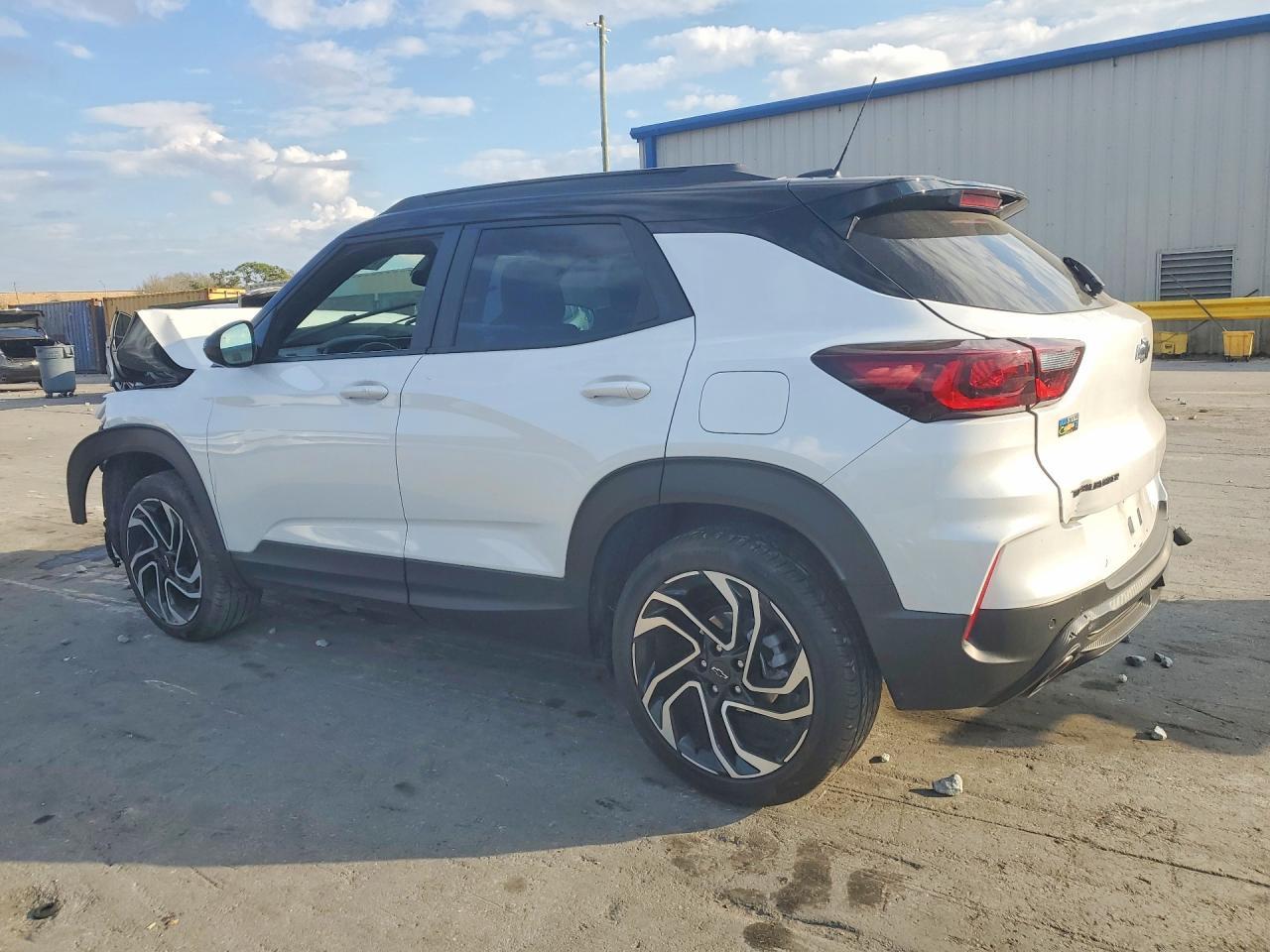 2025 Chevrolet Trailblazer Rs - Фото 2