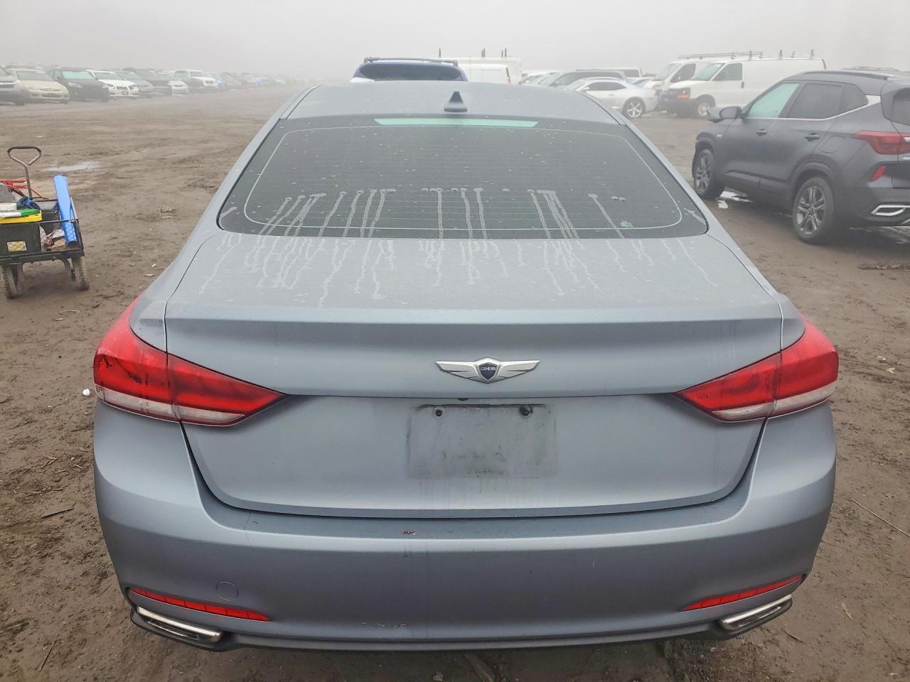 2015 Hyundai Genesis 3.8L - Фото 6