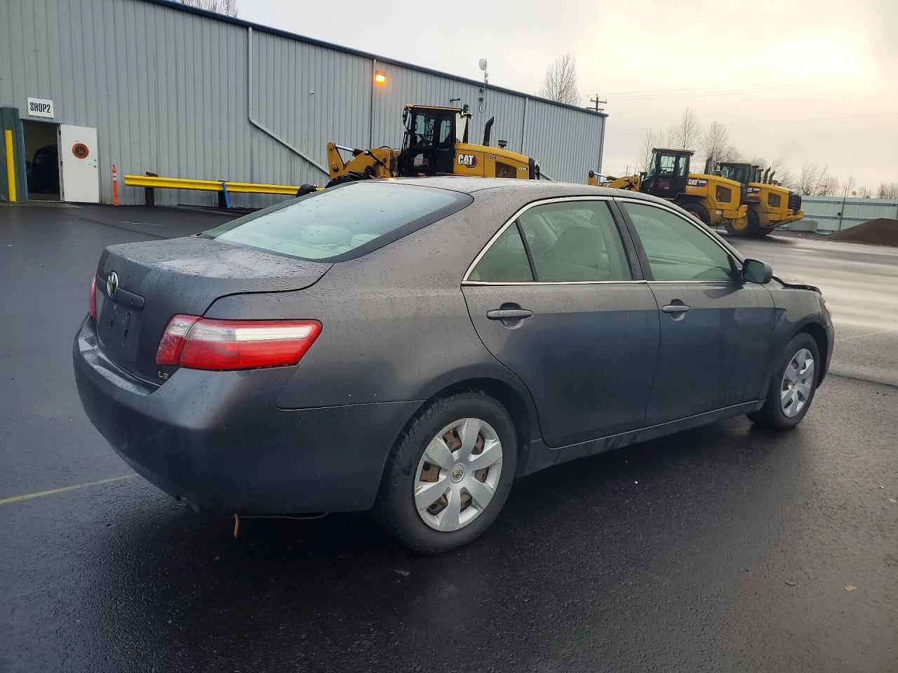2007 Toyota Camry Ce - Image 3