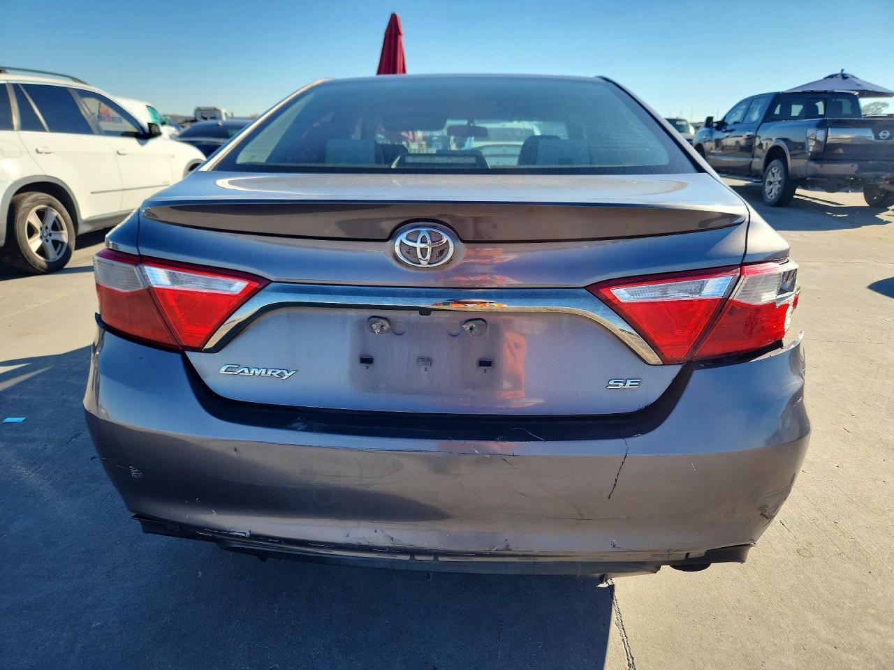 2015 Toyota Camry Se - Image 6
