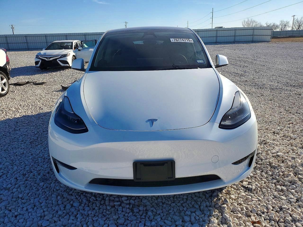 2023 Tesla Model Y - Фото 5