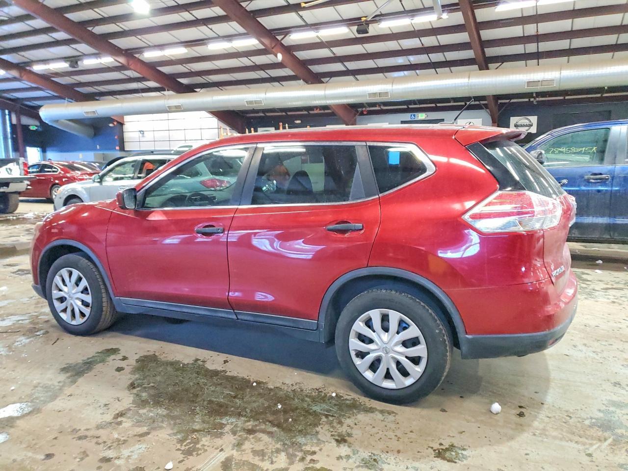 2016 Nissan Rogue S - Фото 2