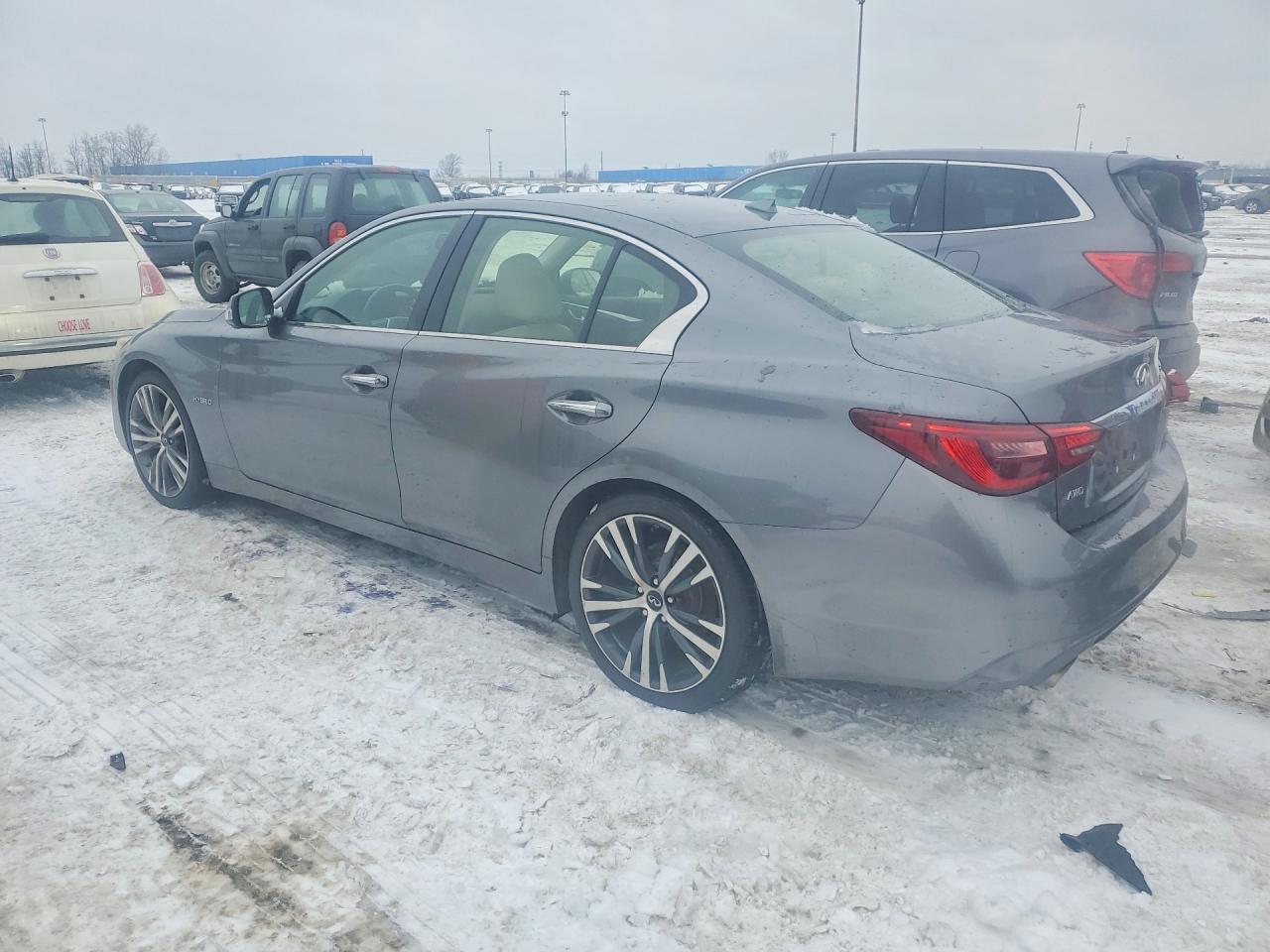 2018 Infiniti Q50 Hybrid Luxe - Фото 2