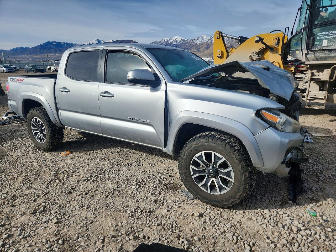 2022 Toyota Tacoma Trd Sport - Image 4