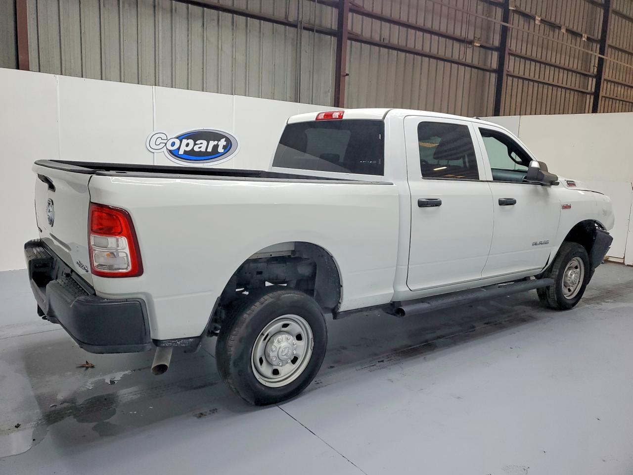 2022 Ram 2500 Tradesman - Фото 3