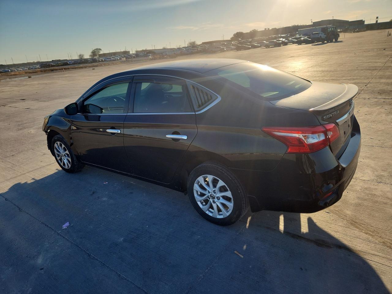 2019 Nissan Sentra S - Фото 2