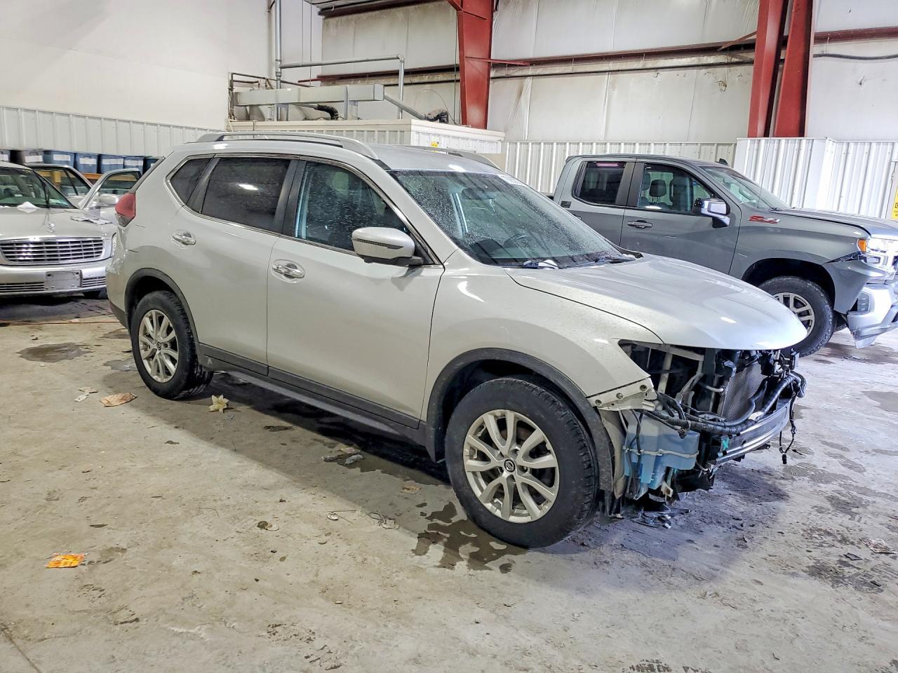 2018 Nissan Rogue S - Фото 4