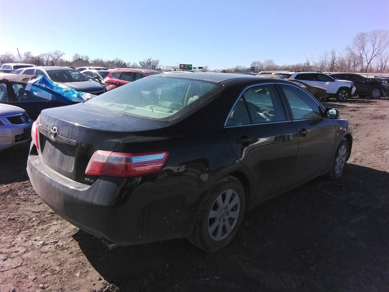 2009 Toyota Camry Se - Image 3