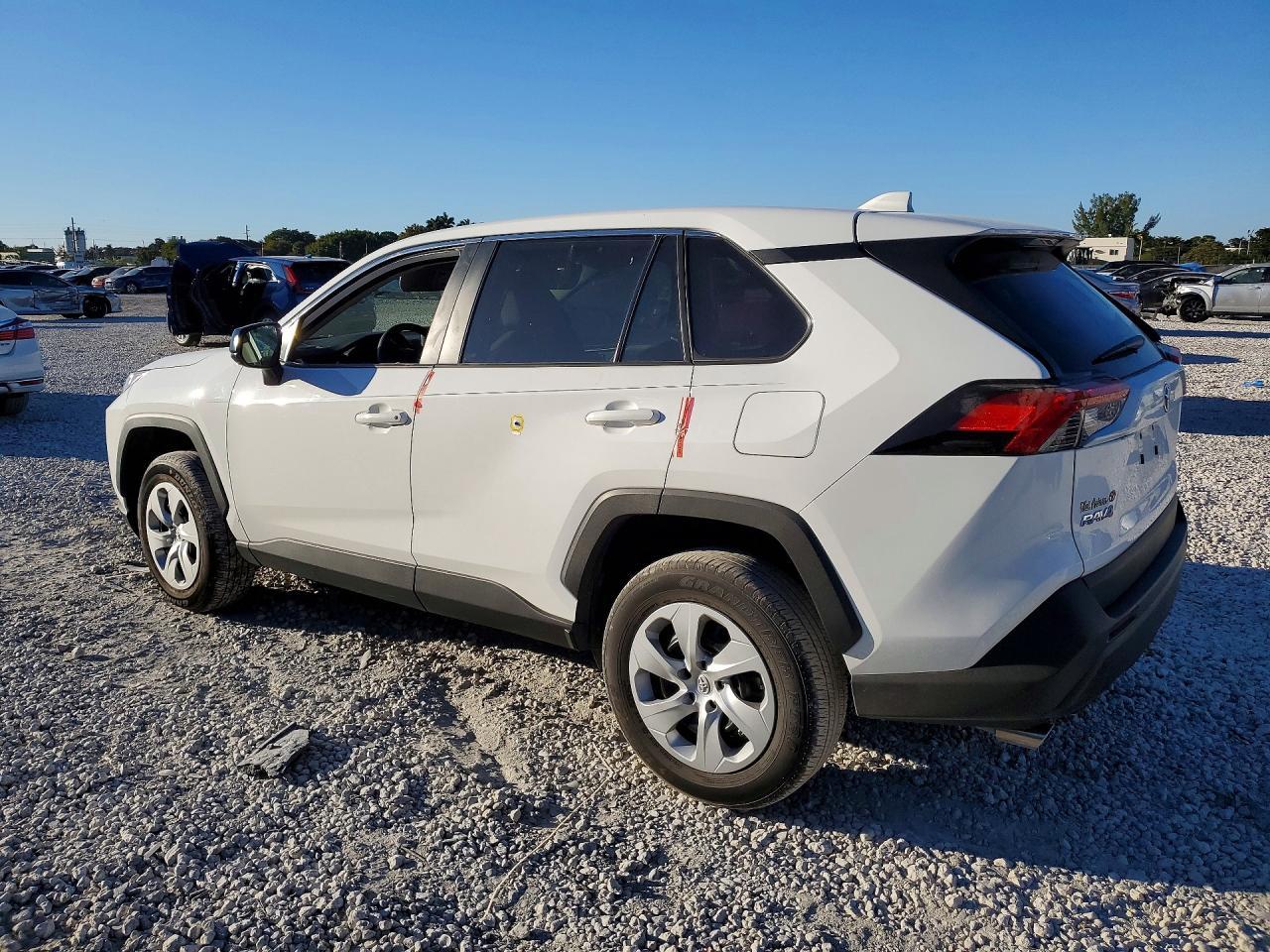 2025 Toyota Rav4 Le - Фото 2