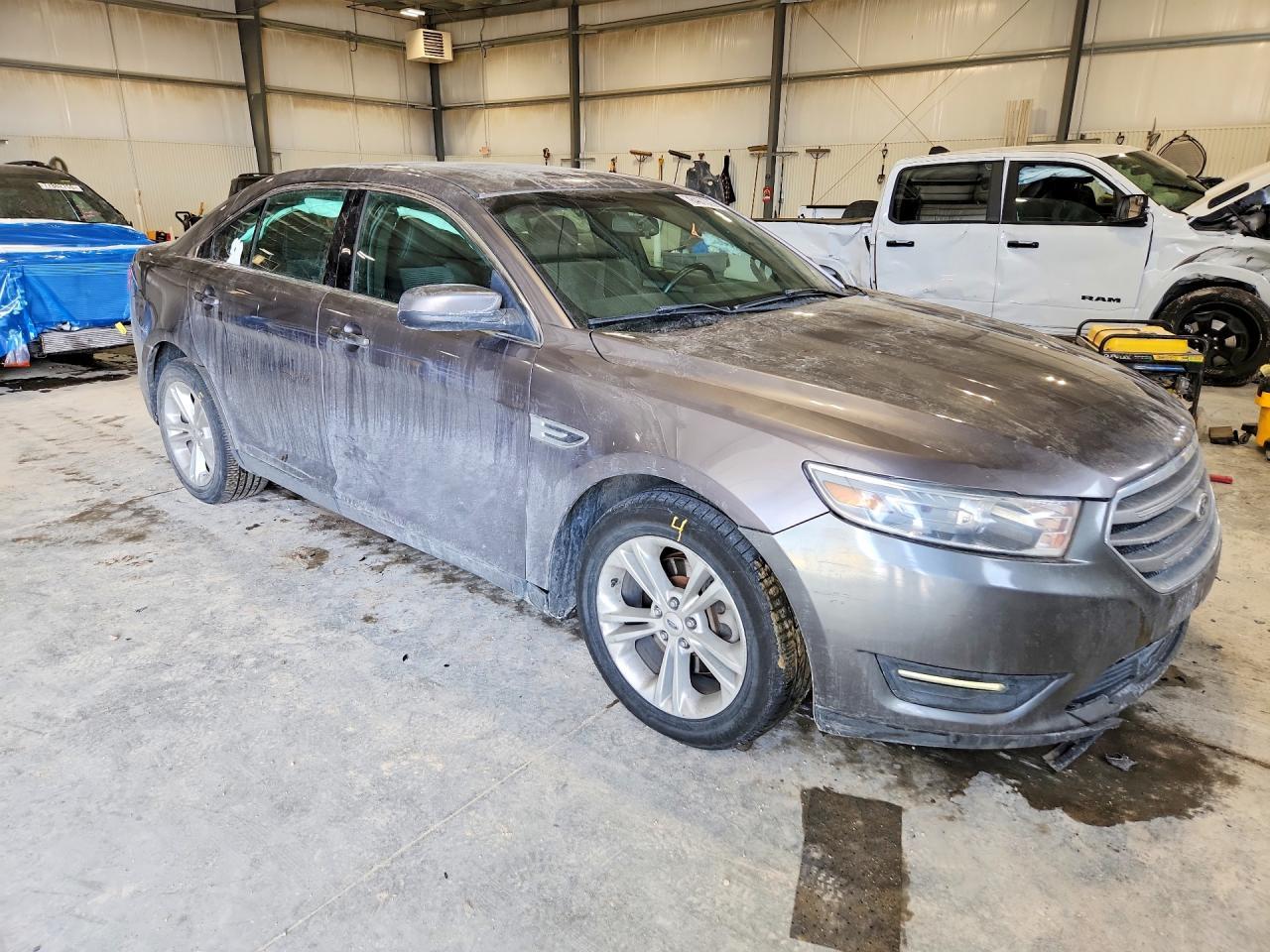 2013 Ford Taurus Sel - Image 4