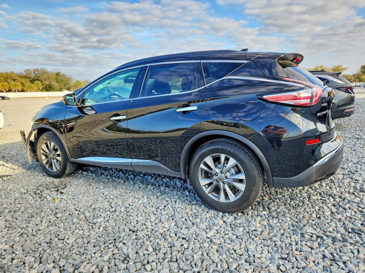 2017 Nissan Murano S - Фото 2