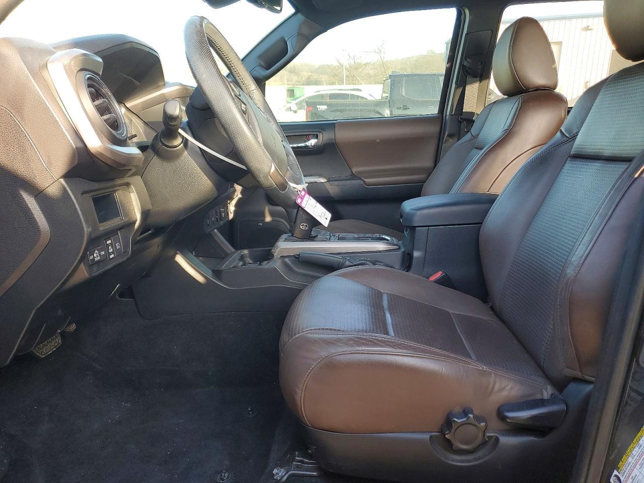 2018 Toyota Tacoma Double Cab - Image 7