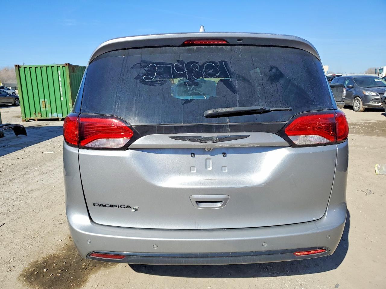 2018 Chrysler Pacifica Touring L - Image 6