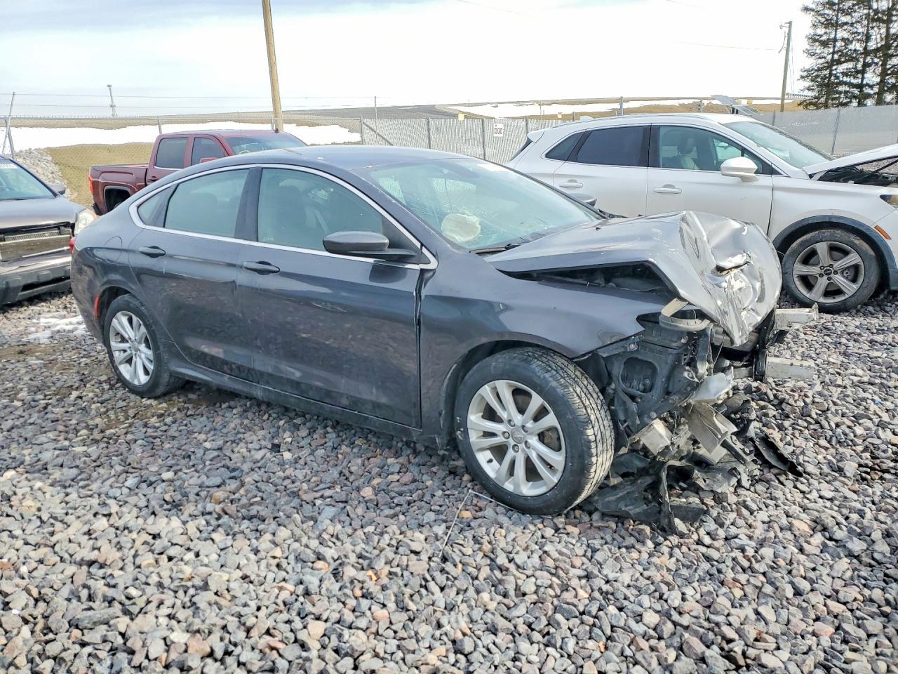 2016 Chrysler 200 Limited - Фото 4