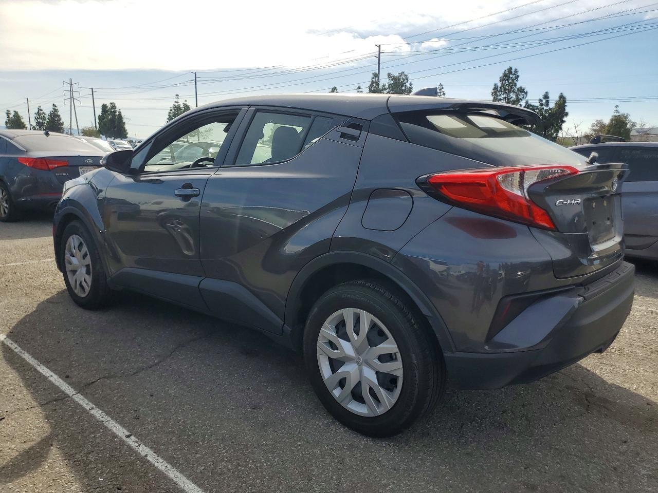 2018 Toyota C-Hr - Image 2