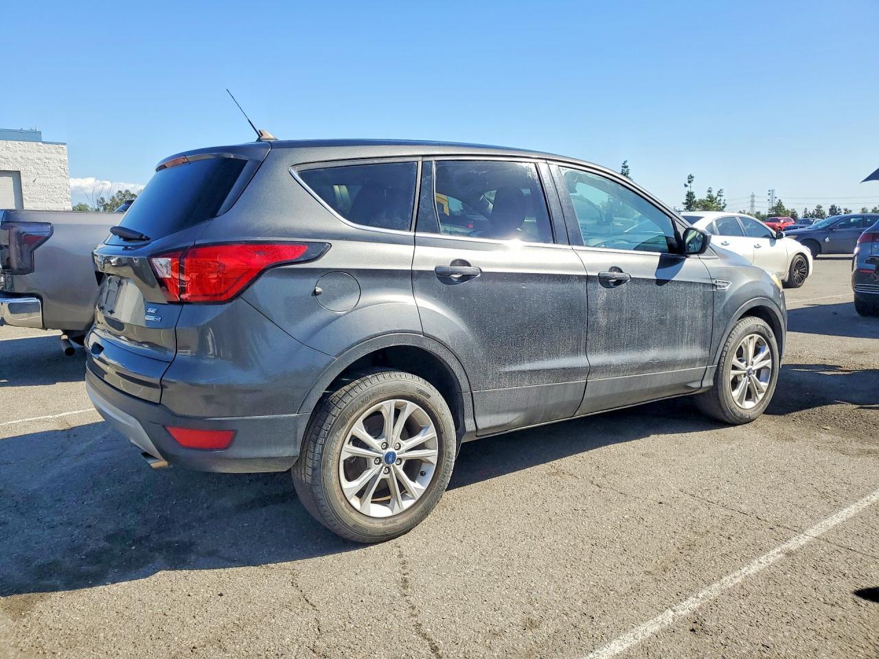 2019 Ford Escape Se - Image 3