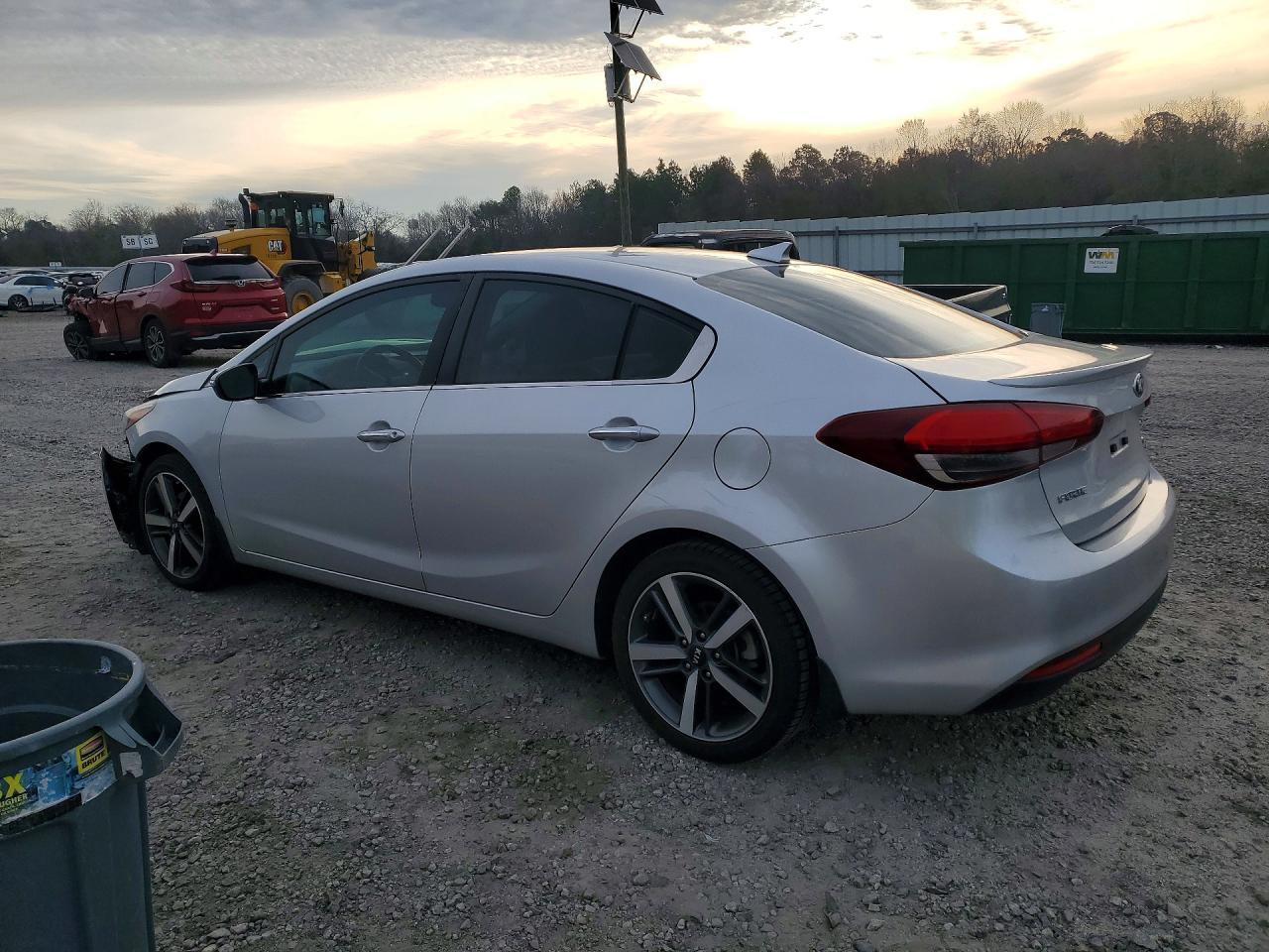 2017 Kia Forte Ex - Фото 2