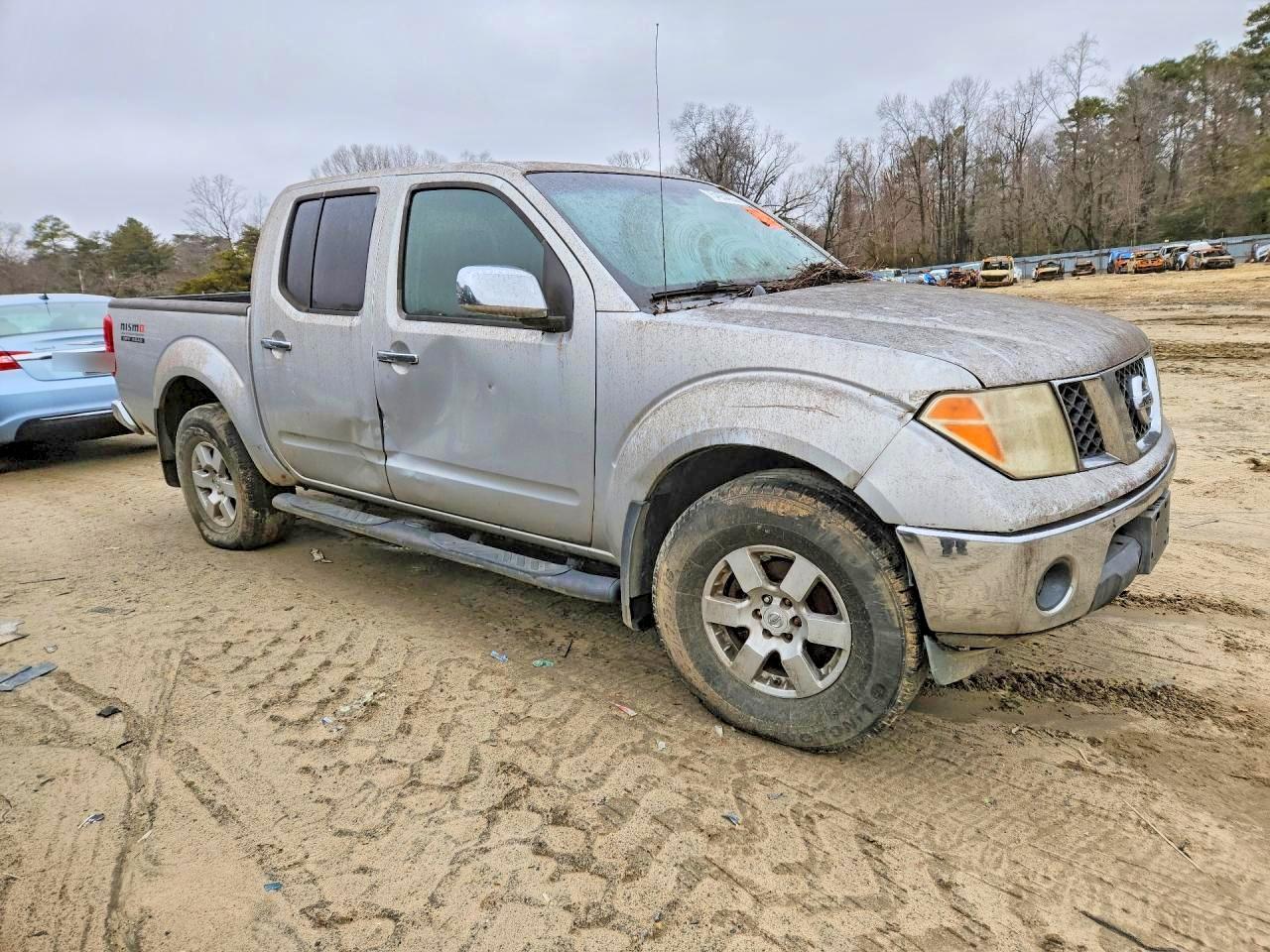 2005 Nissan Frontier Crew Cab Le - Фото 4