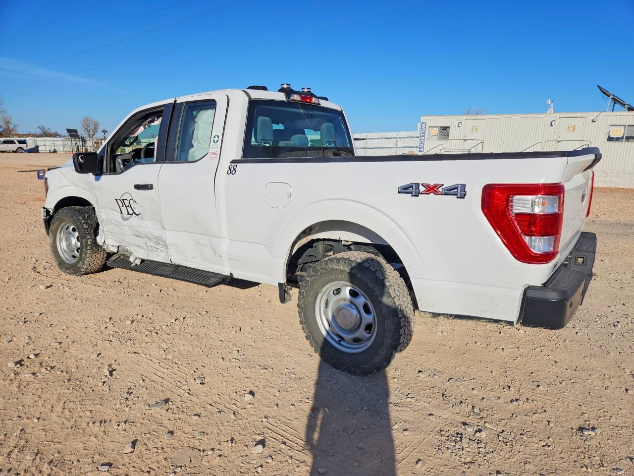 2023 Ford F150 Super Cab - Фото 2