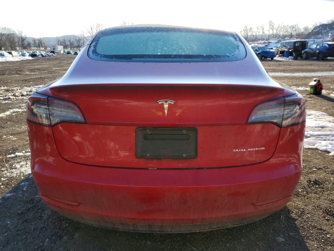 2022 Tesla Model 3 - Фото 6