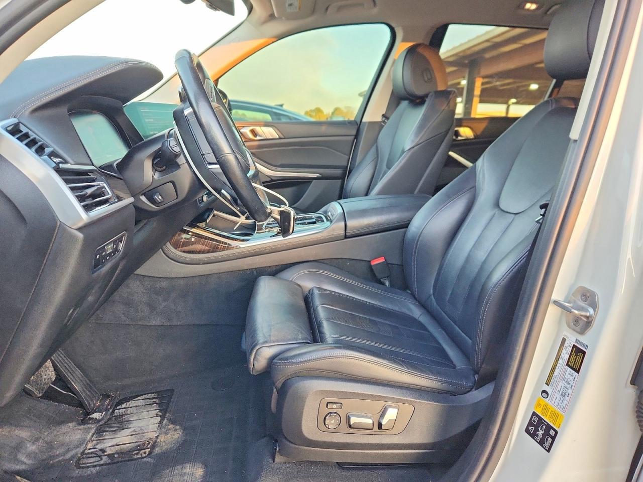 2020 BMW X7 xDrive40I - Фото 7