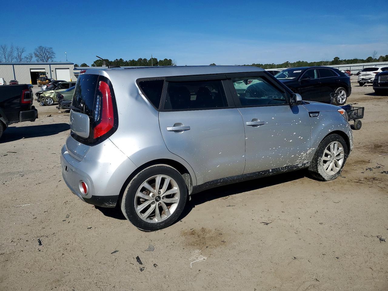 2018 Kia Soul + - Фото 3