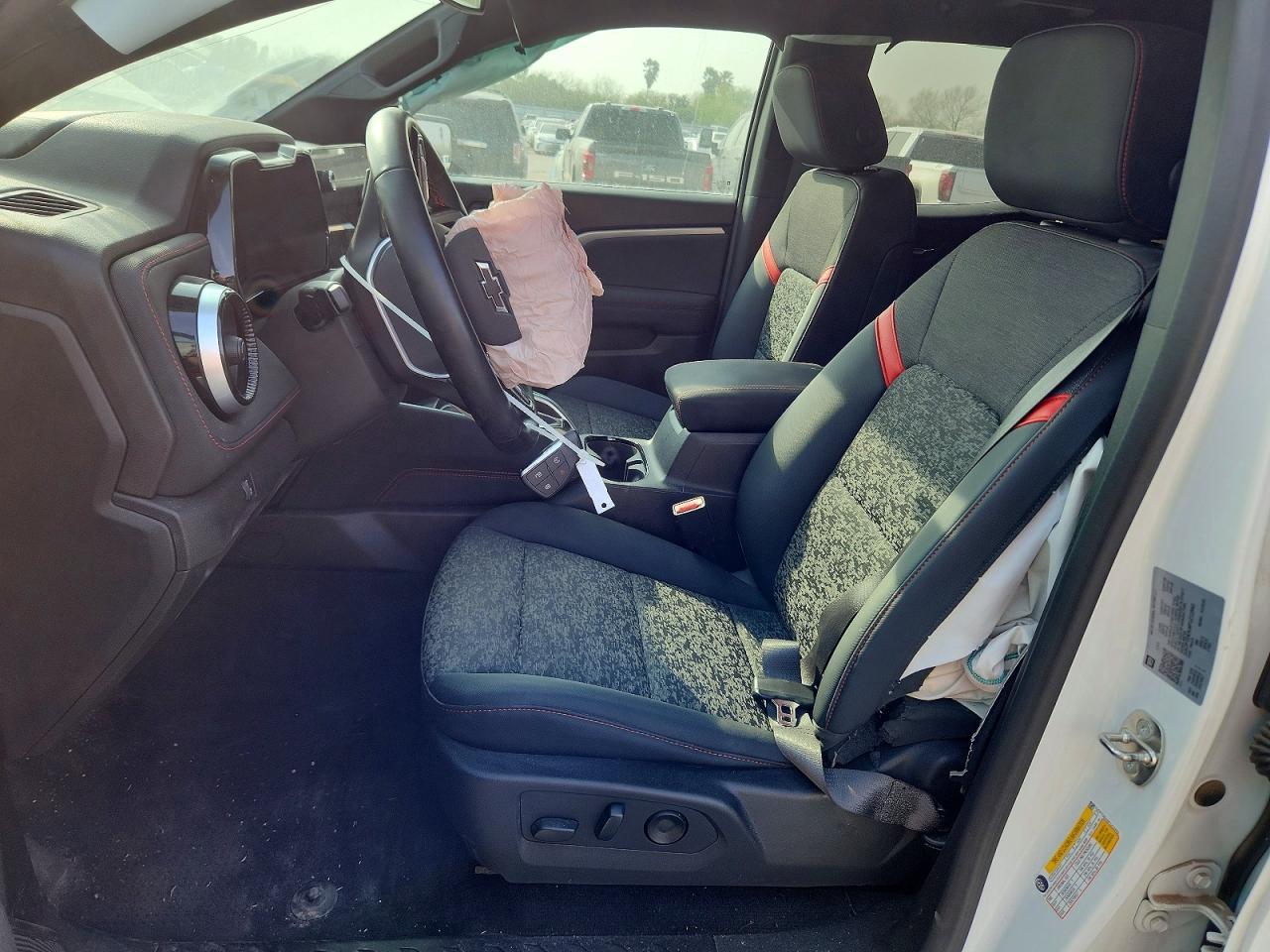 2023 Chevrolet Colorado Z71 - Image 7