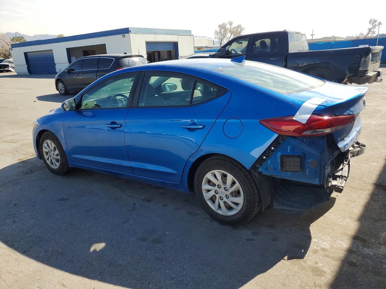 2018 Hyundai Elantra Se - Фото 2