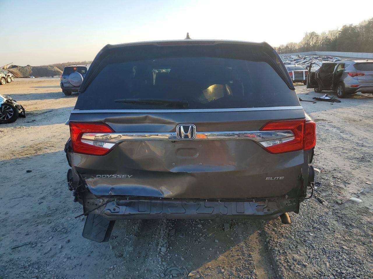 2019 Honda Odyssey Elite - Фото 6