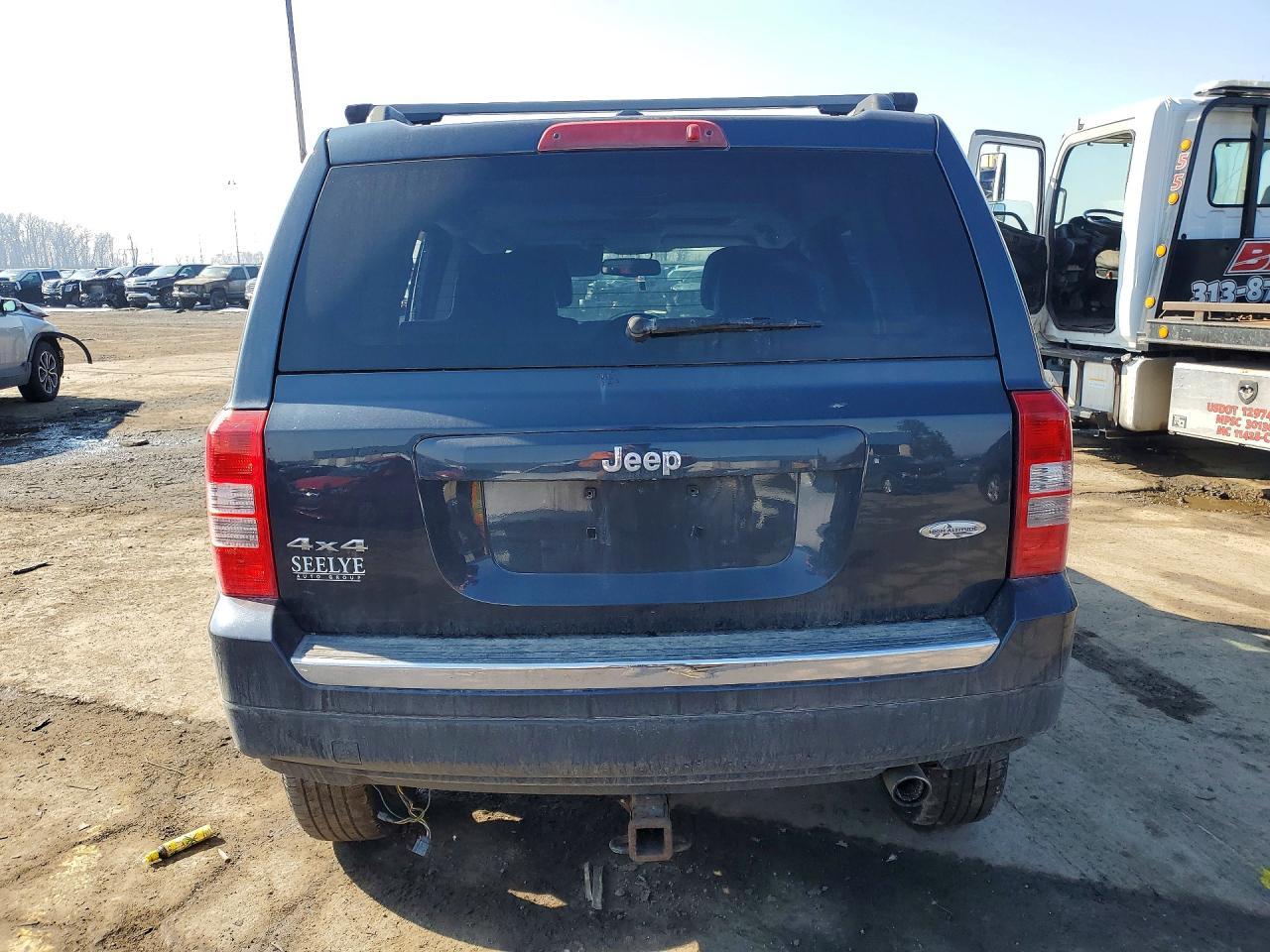 2016 Jeep Patriot Latitude - Image 6