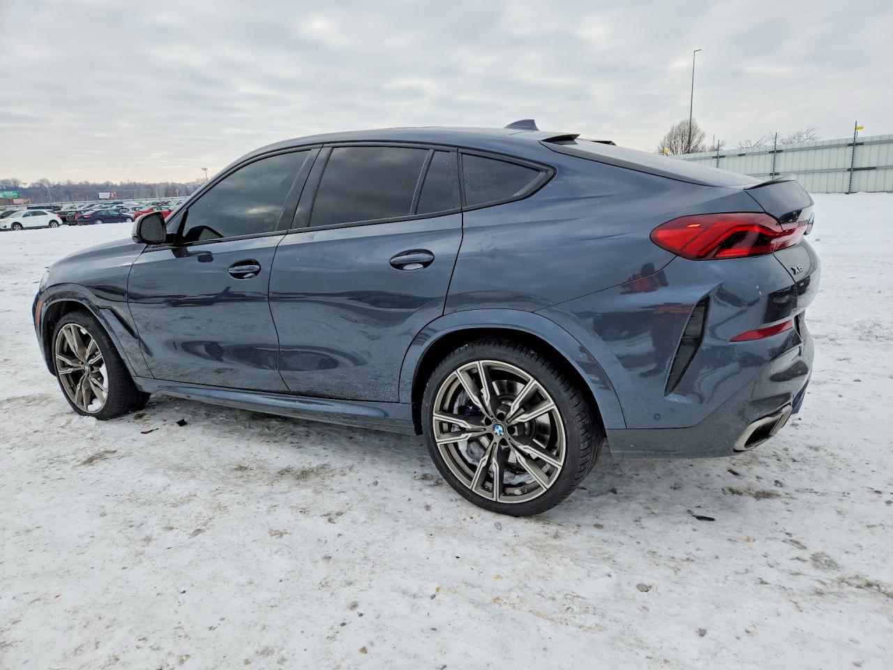 2020 BMW X6 M50I - Фото 2