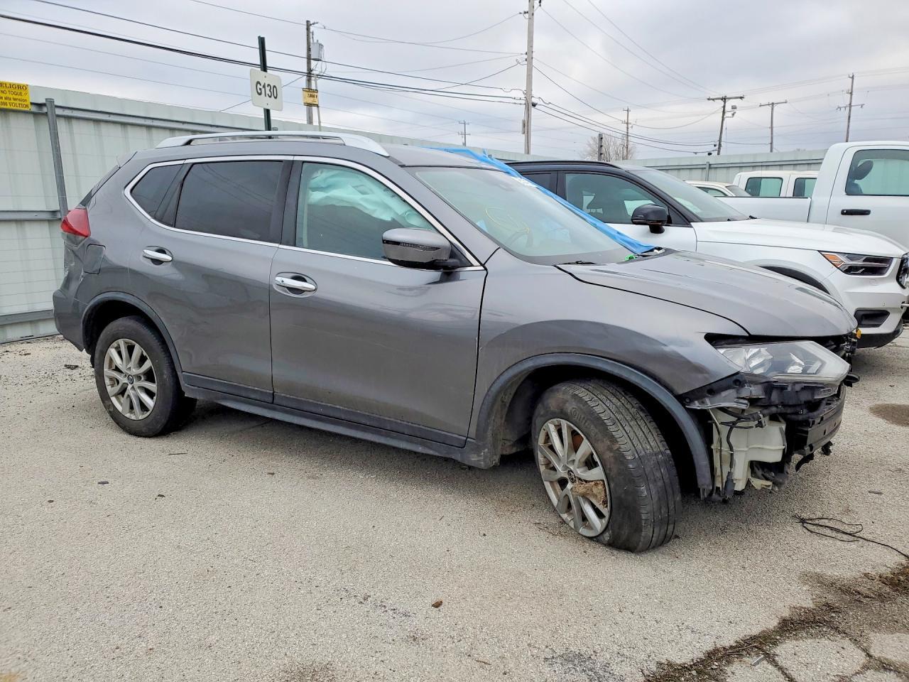 2019 Nissan Rogue S - Фото 4