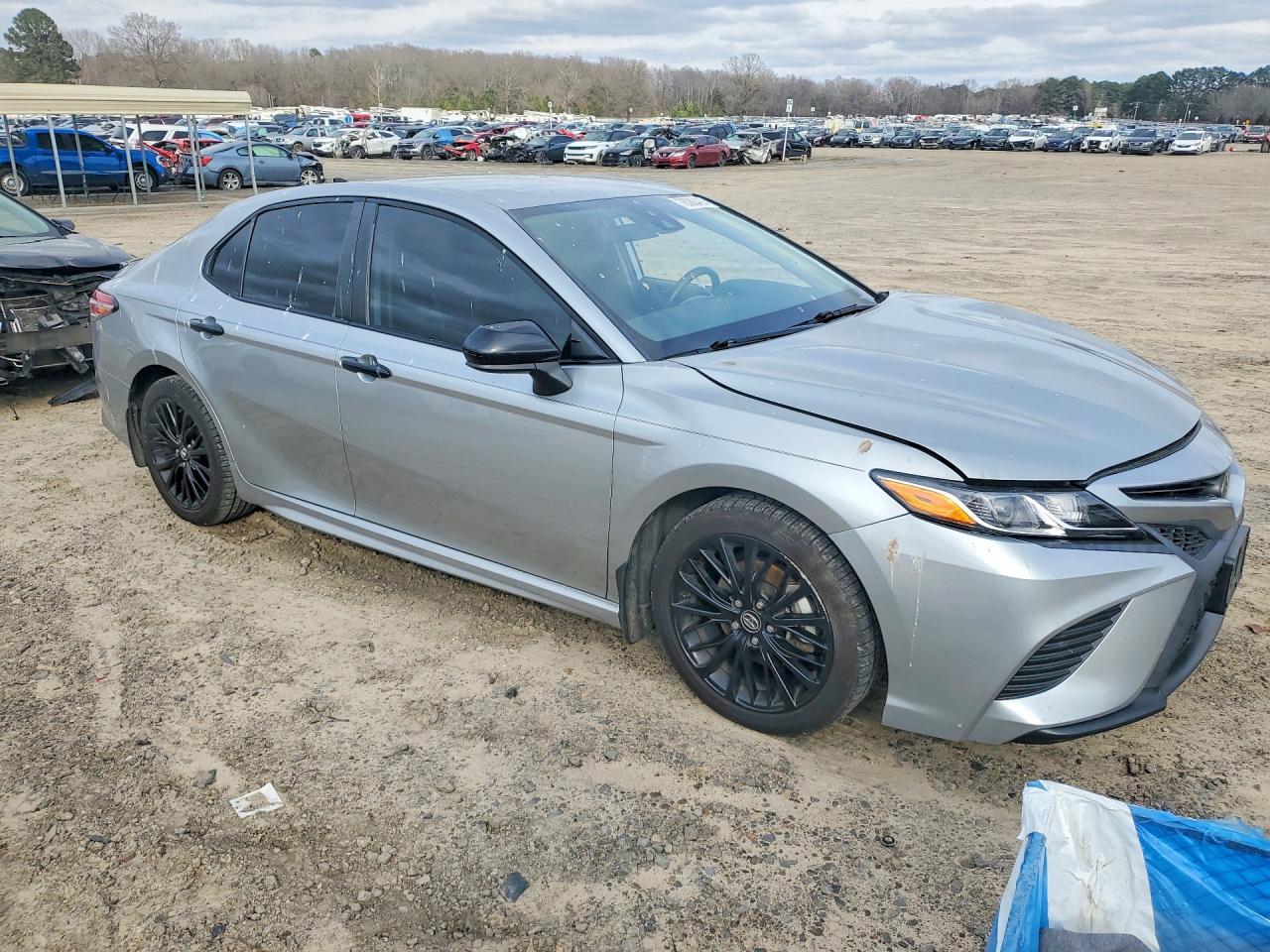 2020 Toyota Camry Se - Image 4