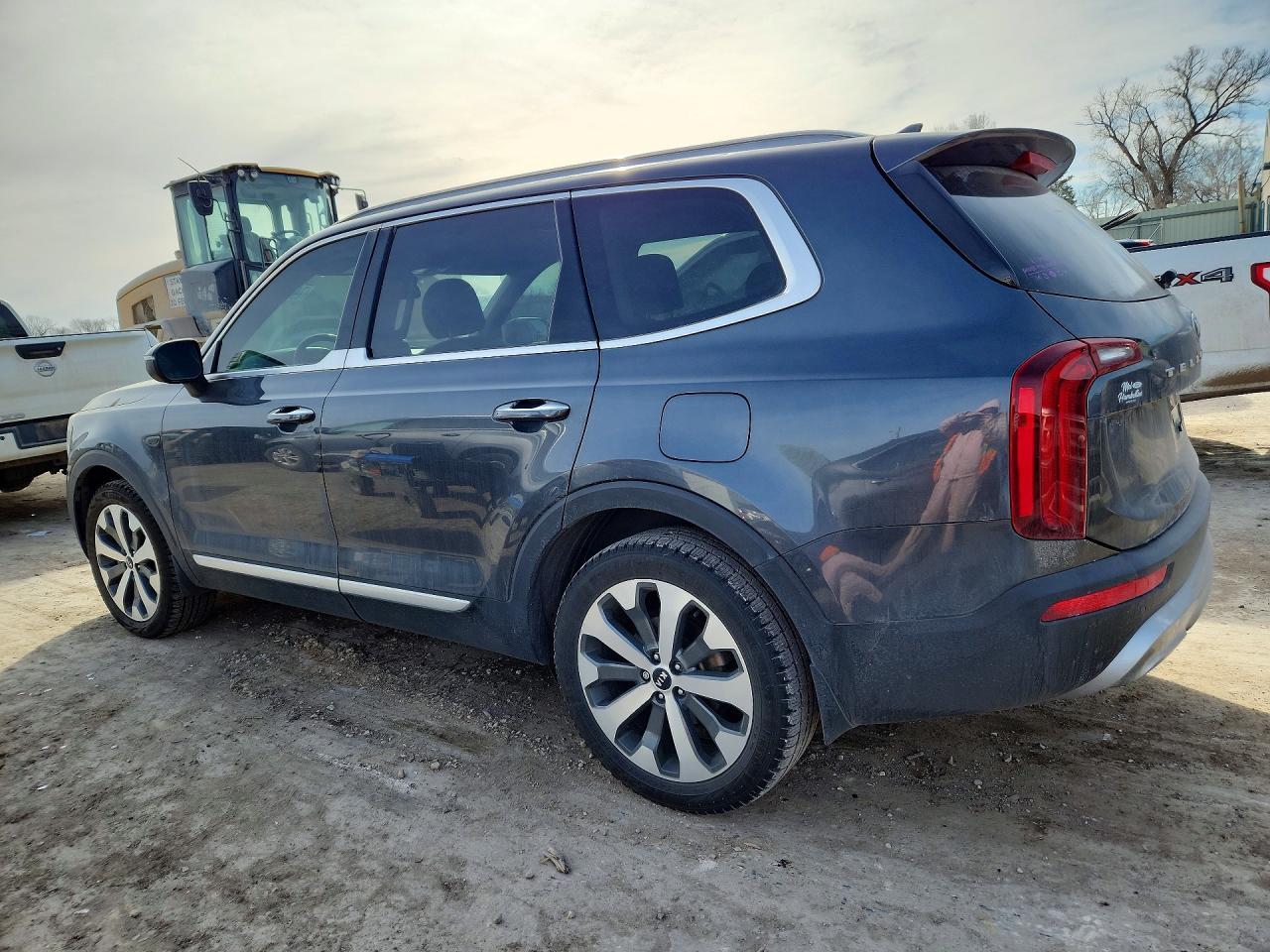 2020 Kia Telluride S - Фото 2