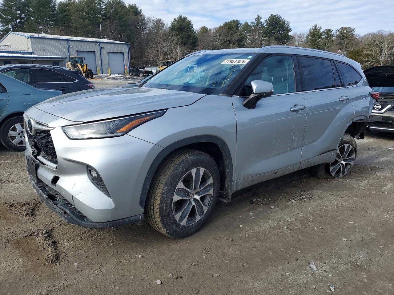 2021 Toyota Highlander Xle