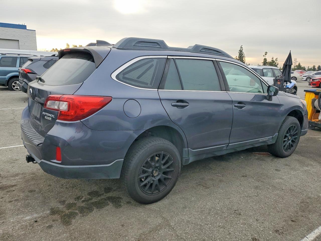 2017 Subaru Outback 2.5I Premium - Фото 3