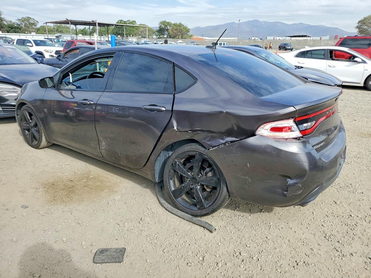 2015 Dodge Dart Sxt - Фото 2