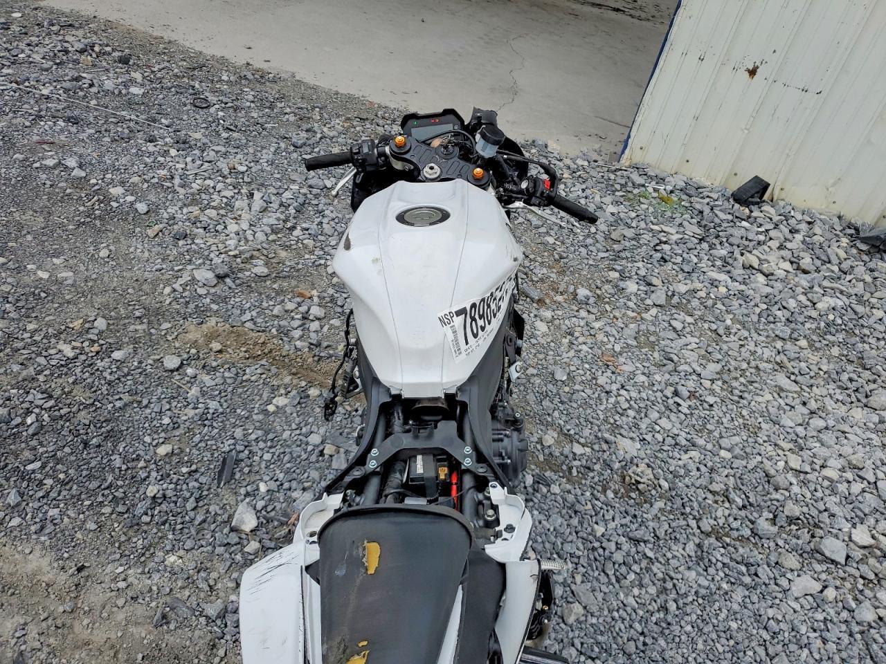 2023 Yamaha Yzfr7 - Фото 6