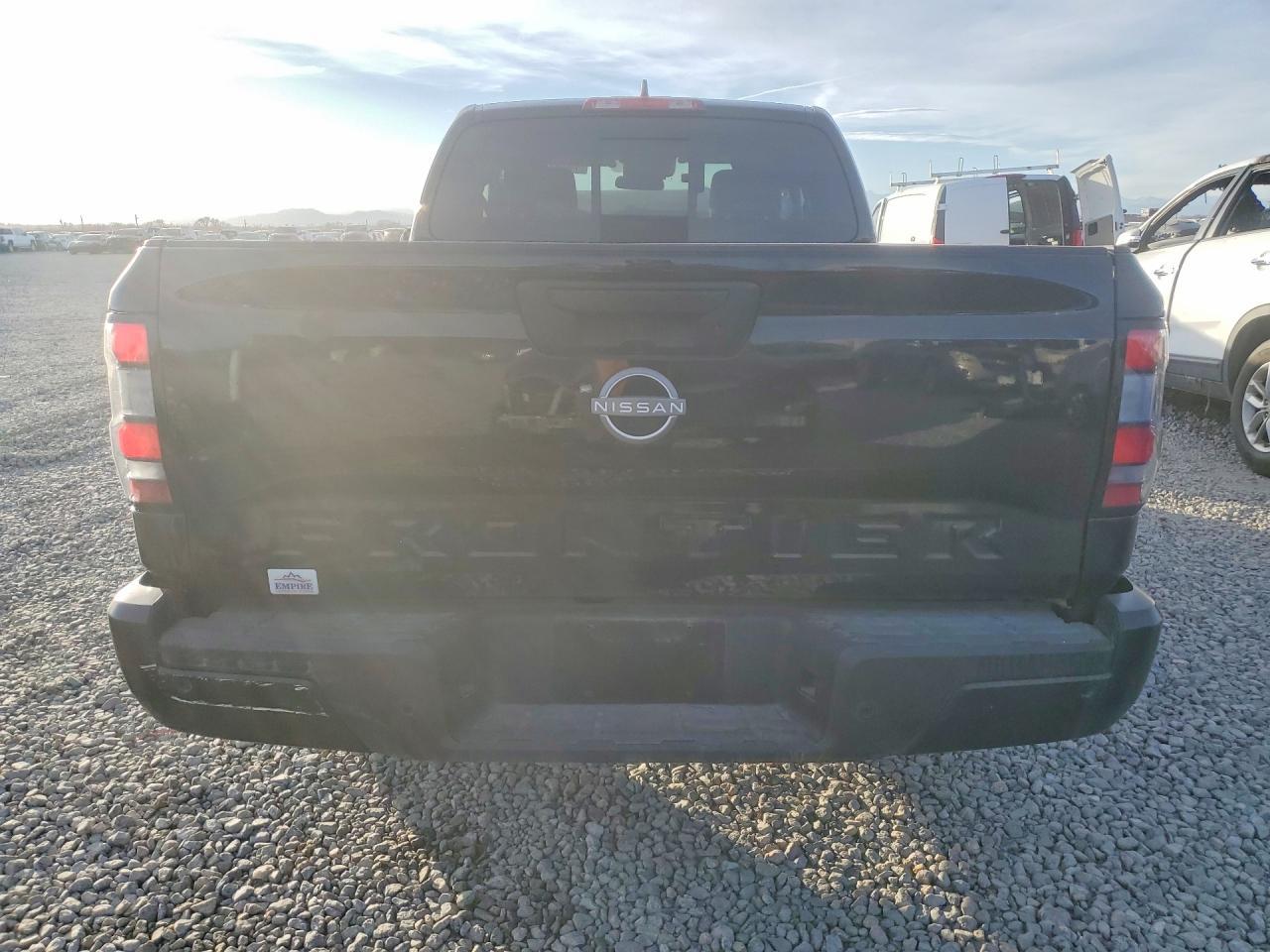 2025 Nissan Frontier S - Image 6