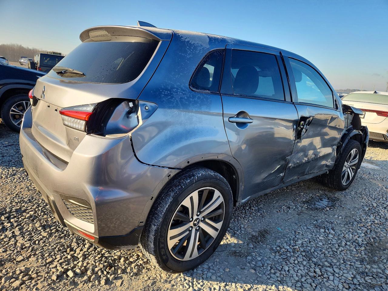 2021 Mitsubishi Outlander Sport Se - Фото 3