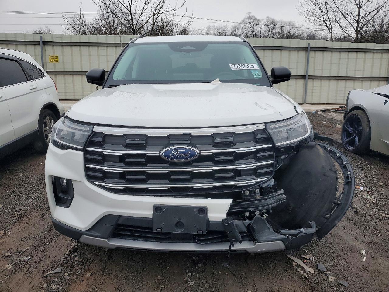 2025 Ford Explorer Active - Фото 5